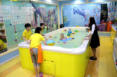 西安90后辣妈闯荡水育