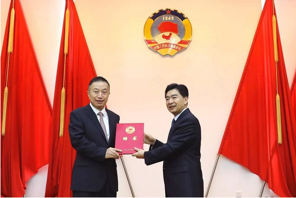 远光软件董事长陈利